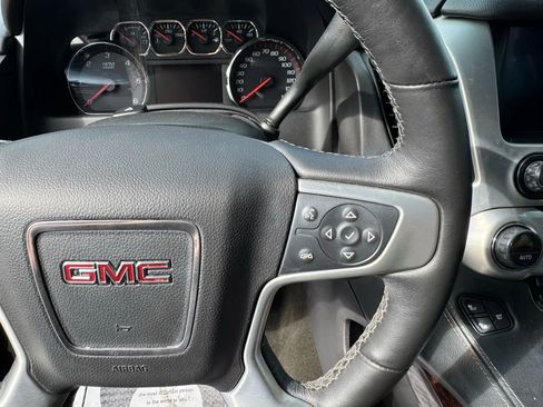 Used 2016 GMC Yukon SLT w/ Open Road Package image 18