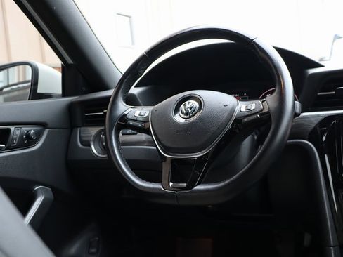 Used 2021 Volkswagen Passat 2.0T R-Line image 40