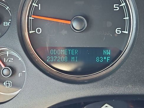 Used 2012 Chevrolet Suburban LTZ AWD/4WD image 16