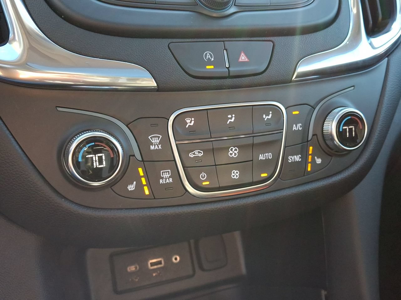 Certified 2023 Chevrolet Equinox LT FWD image 19