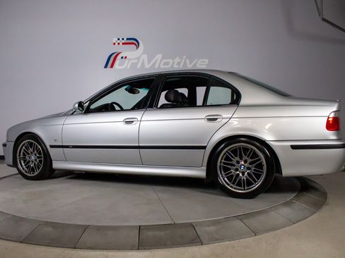 Used 2002 BMW M5 RWD image 5