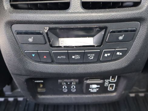 Used 2020 Honda Pilot Black Edition image 37