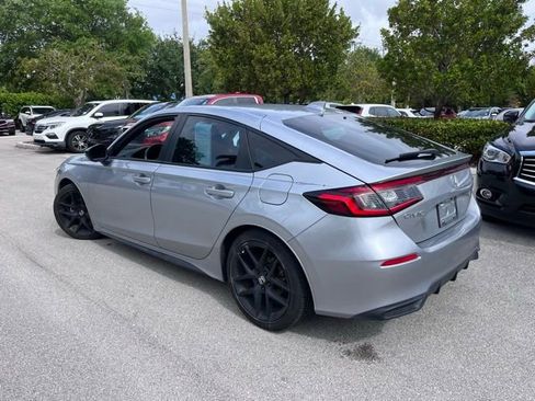 Used 2023 Honda Civic Sport image 2