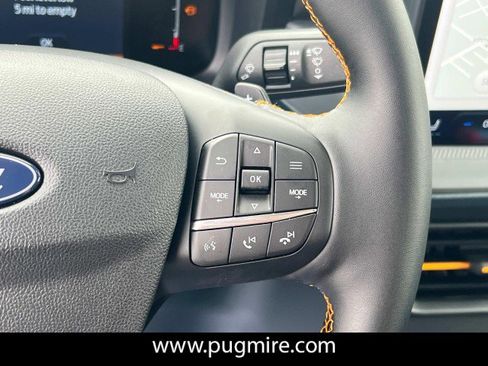 New 2025 Ford Maverick Tremor image 17