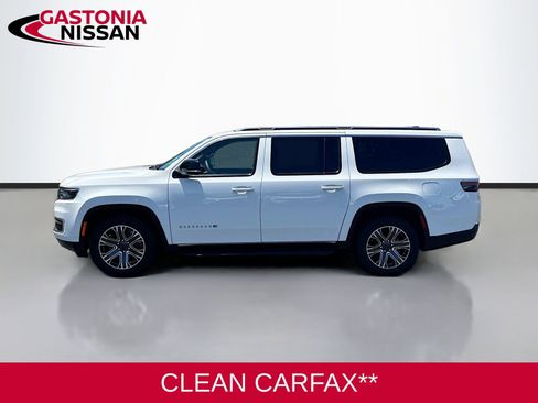 Used 2024 Jeep Wagoneer L Series II RWD image 5