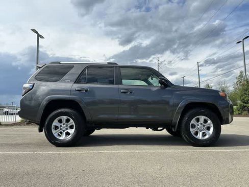 Used 2023 Toyota 4Runner SR5 Premium w/ Moonroof Package AWD/4WD image 3