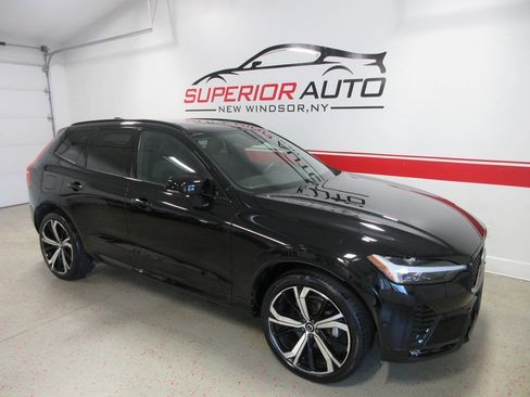Used 2022 Volvo XC60 B5 R-Design w/ Advanced Package AWD/4WD image 7