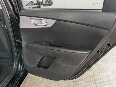 Used 2024 Kia Forte LXS FWD image 19