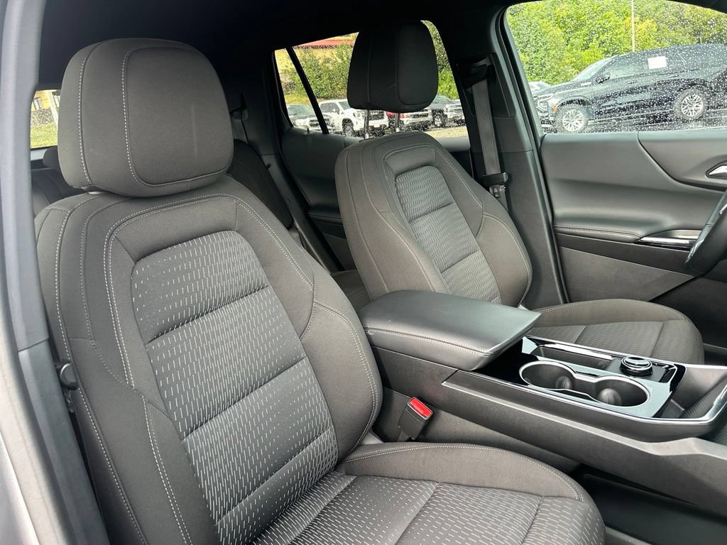 Used 2026 Chevrolet Equinox LT AWD/4WD image 38