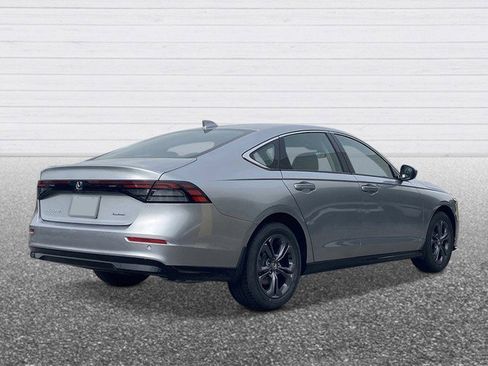 New 2026 Honda Accord EX-L image 4