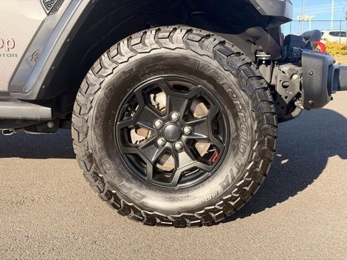Used 2020 Jeep Gladiator Rubicon image 9