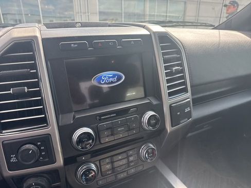 Used 2018 Ford F150 Platinum w/ Equipment Group 701A Luxury AWD/4WD image 12