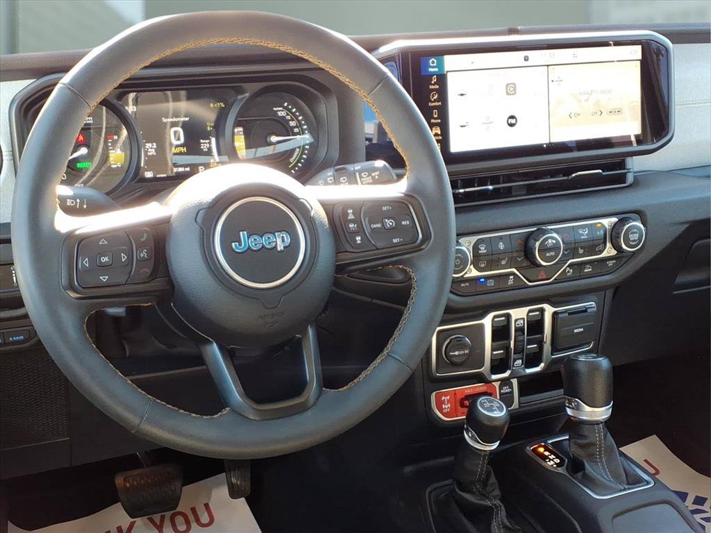 Used 2024 Jeep Wrangler Unlimited AWD/4WD image 4