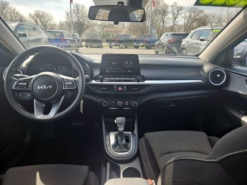 Used 2023 Kia Forte LXS w/ LXS Technology Package image 13