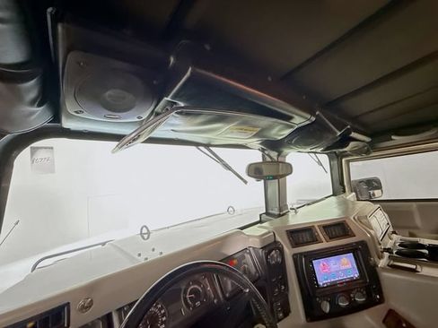 Used 2003 HUMMER H1 4-Door Open Top AWD/4WD image 38