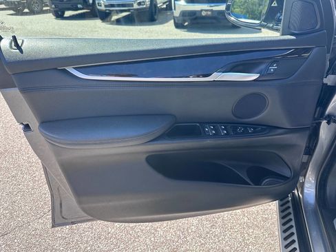 Used 2015 BMW X5 xDrive50i image 10