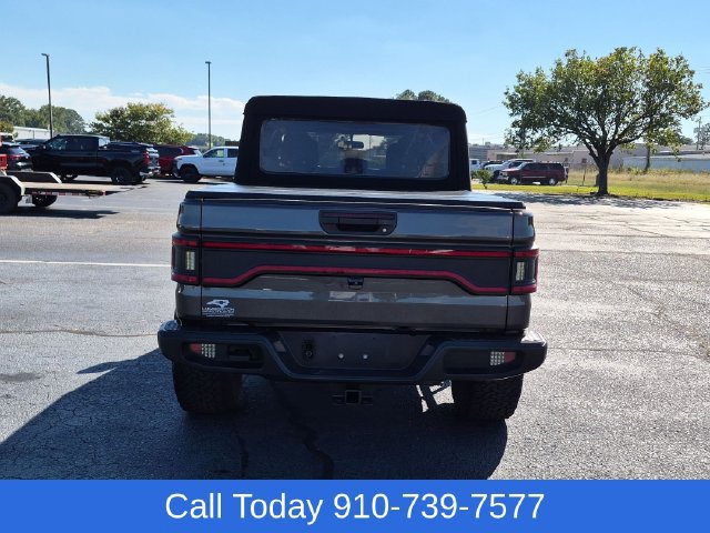 Used 2022 Jeep Gladiator Sport AWD/4WD image 4