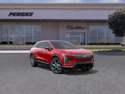 New 2025 Cadillac Optiq Luxury 1