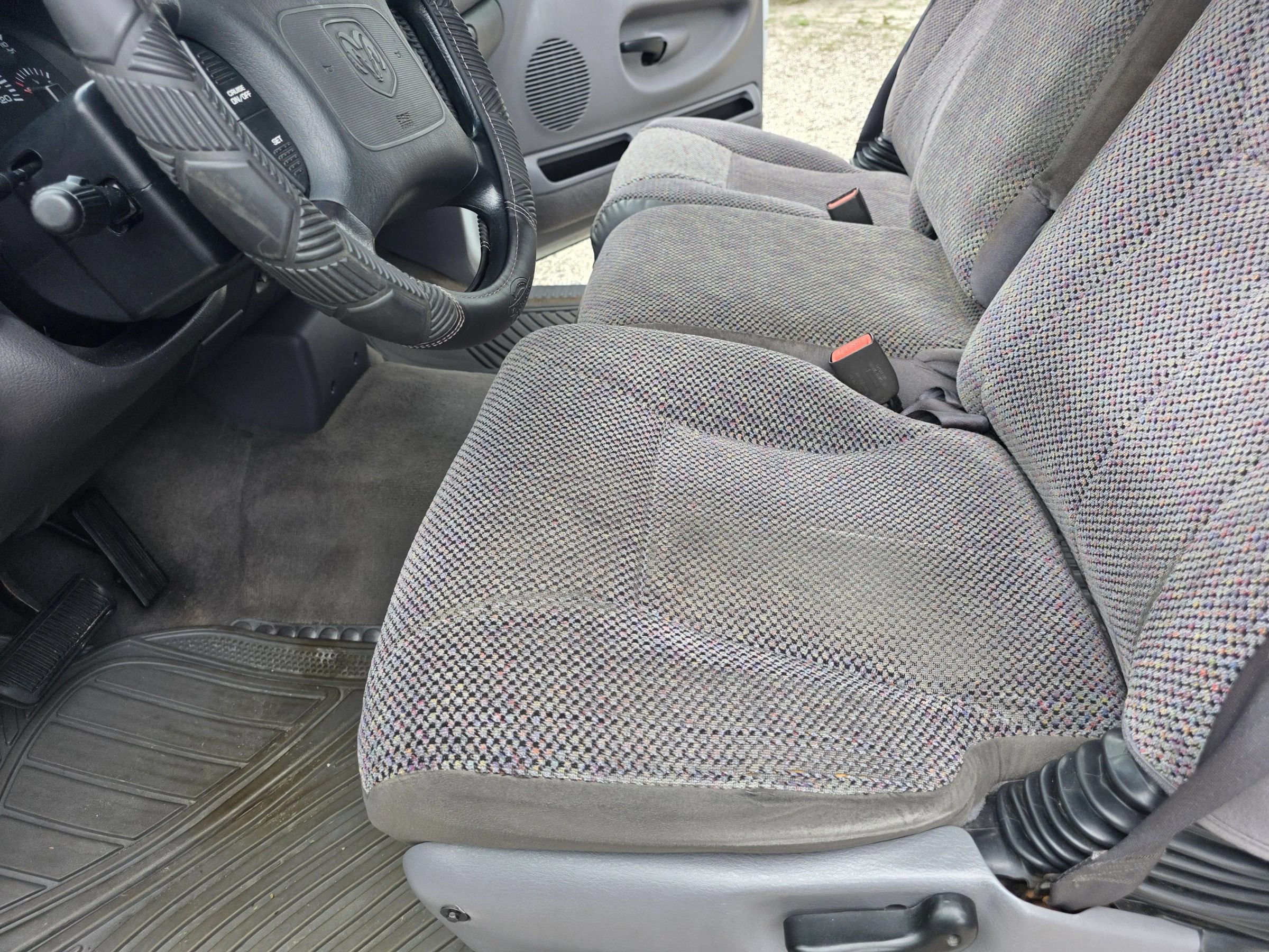 Used 2000 Dodge Ram 1500 Truck 2WD Quad Cab image 12