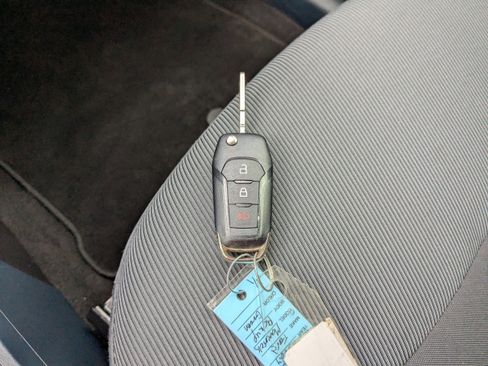 Used 2024 Ford Maverick XL image 31