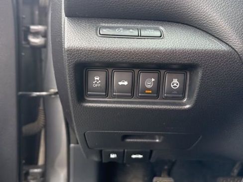 Used 2015 Nissan Altima 2.5 SV w/ Convenience Package FWD image 10