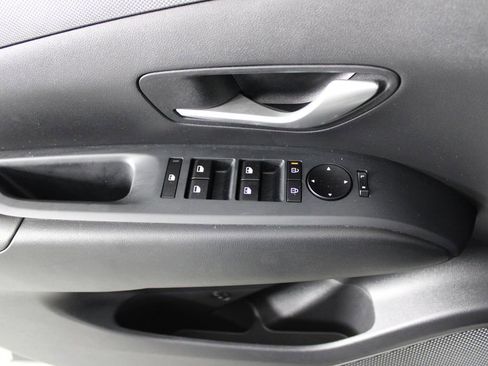 Used 2026 Hyundai Tucson SEL FWD image 24