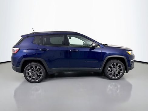 Used 2021 Jeep Compass Latitude AWD/4WD image 8