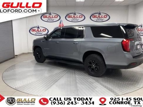 Used 2022 GMC Yukon XL SLE w/ Gmc Pro Safety Plus Package AWD/4WD image 6