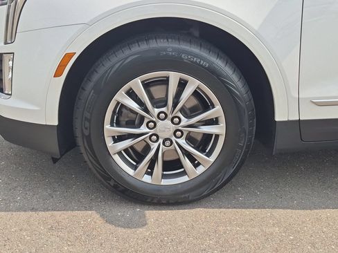 Certified 2023 Cadillac XT5 Premium Luxury AWD/4WD image 33