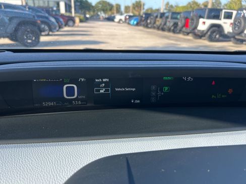 Used 2019 Toyota Prius Limited image 12