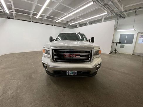 Used 2015 GMC Sierra 1500 SLE w/ SLE Value Package image 9