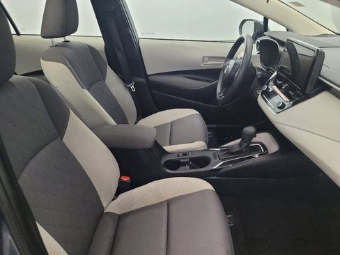 Used 2025 Toyota Corolla LE FWD image 21