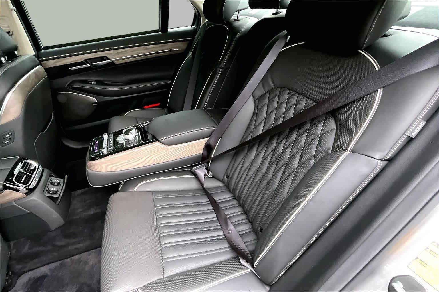 Used 2021 Genesis G90 3.3T Premium AWD/4WD image 20