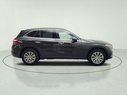 New 2027 Mercedes-Benz GLC 300 image 4