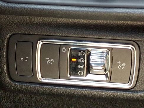 Certified 2022 Lincoln Corsair Reserve w/ Equipment Group 201A image 26