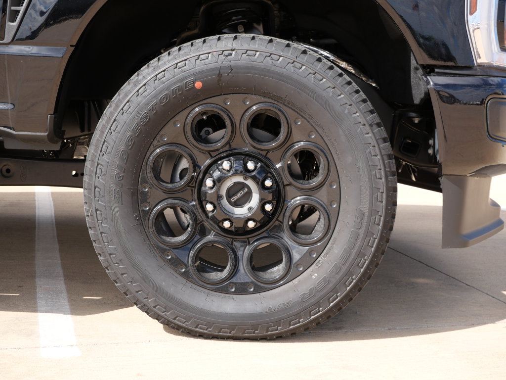 New 2026 Ford F350 Lariat w/ Black Appearance Package AWD/4WD image 7