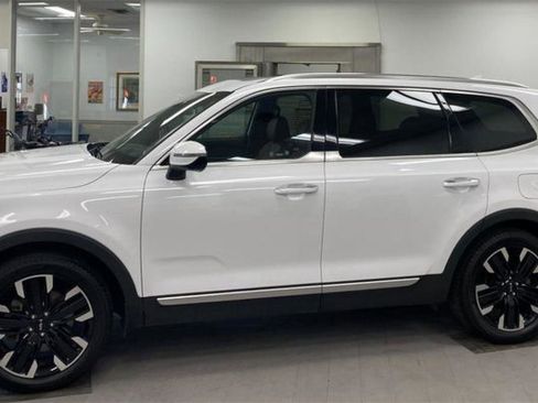 Used 2024 Kia Telluride SX image 2