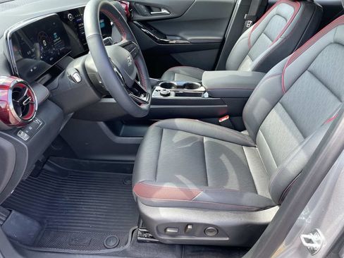 Used 2026 Chevrolet Equinox RS w/ LPO, Floor Liner Package FWD image 15