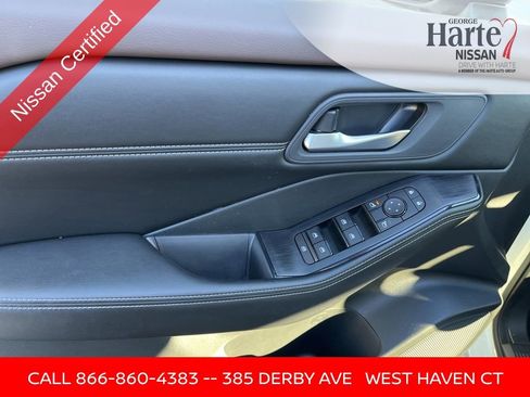 Used 2023 Nissan Rogue SV w/ SV Premium Package image 25