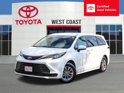 Used 2024 Toyota Sienna LE