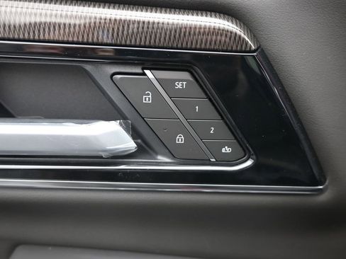 New 2026 GMC Yukon XL Elevation image 17