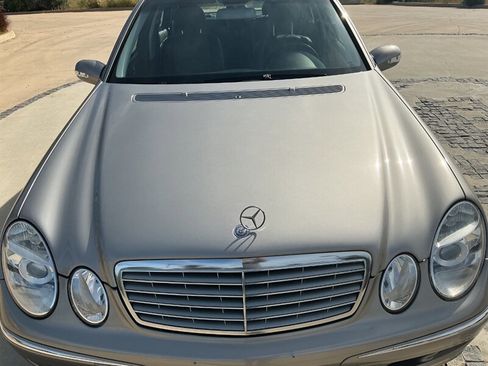 Used 2003 Mercedes-Benz E 500 Sedan image 4