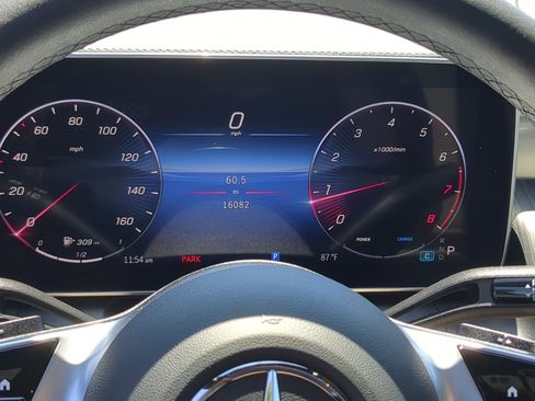 Certified 2024 Mercedes-Benz GLC 300 4MATIC image 20