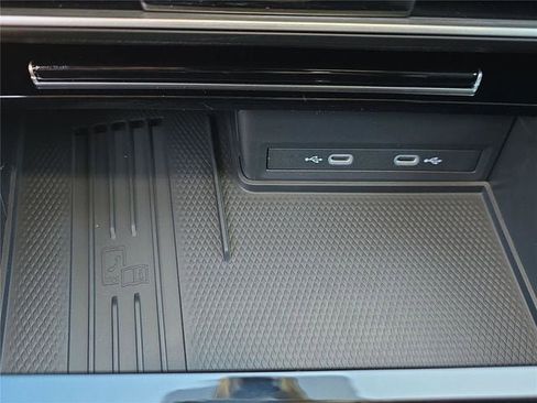 New 2026 Volkswagen Atlas Peak Edition image 23