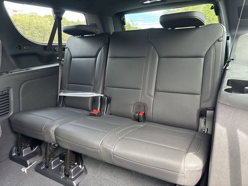 New 2026 Chevrolet Suburban Z71 w/ Comfort Package image 23