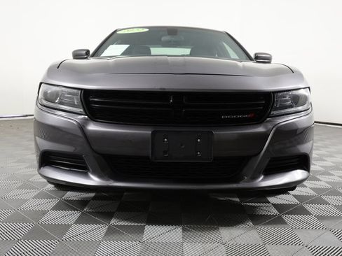 Used 2022 Dodge Charger SXT image 2