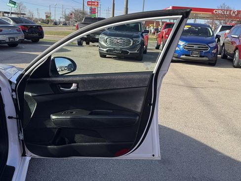 Used 2018 Kia Optima LX w/ Convenience Package image 25