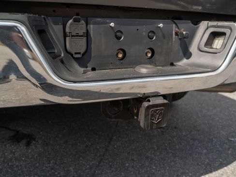 Used 2017 RAM 1500 Classic SLT image 29