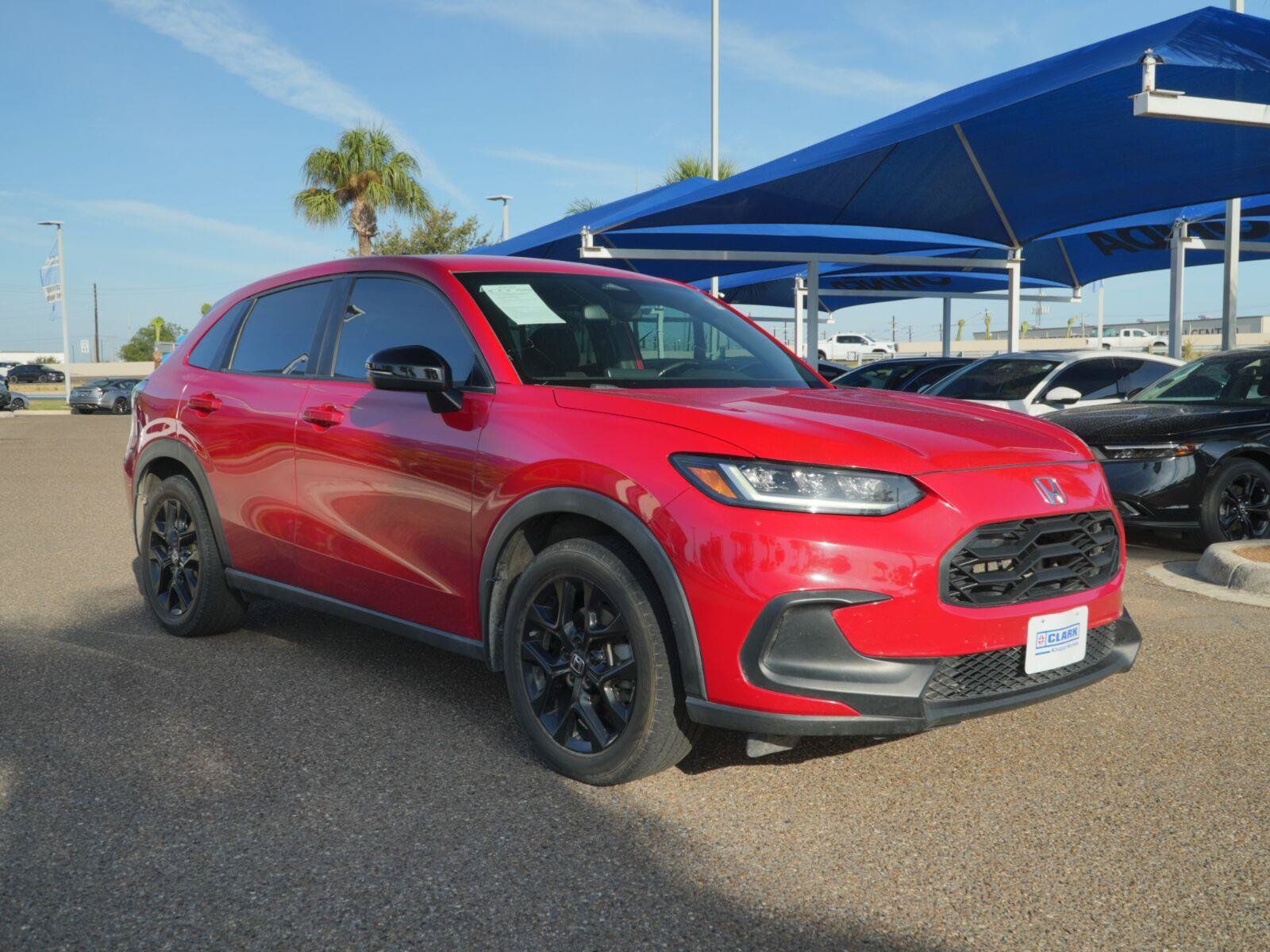 Used 2023 Honda HR-V Sport image 3