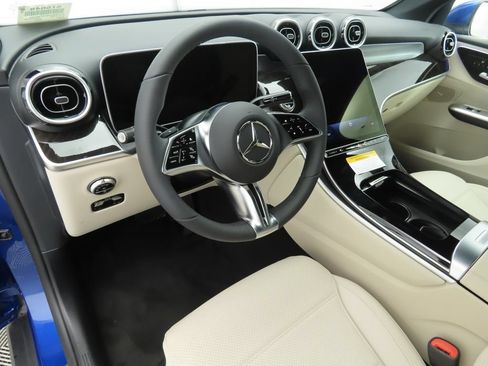 Certified 2026 Mercedes-Benz GLC 300 image 9
